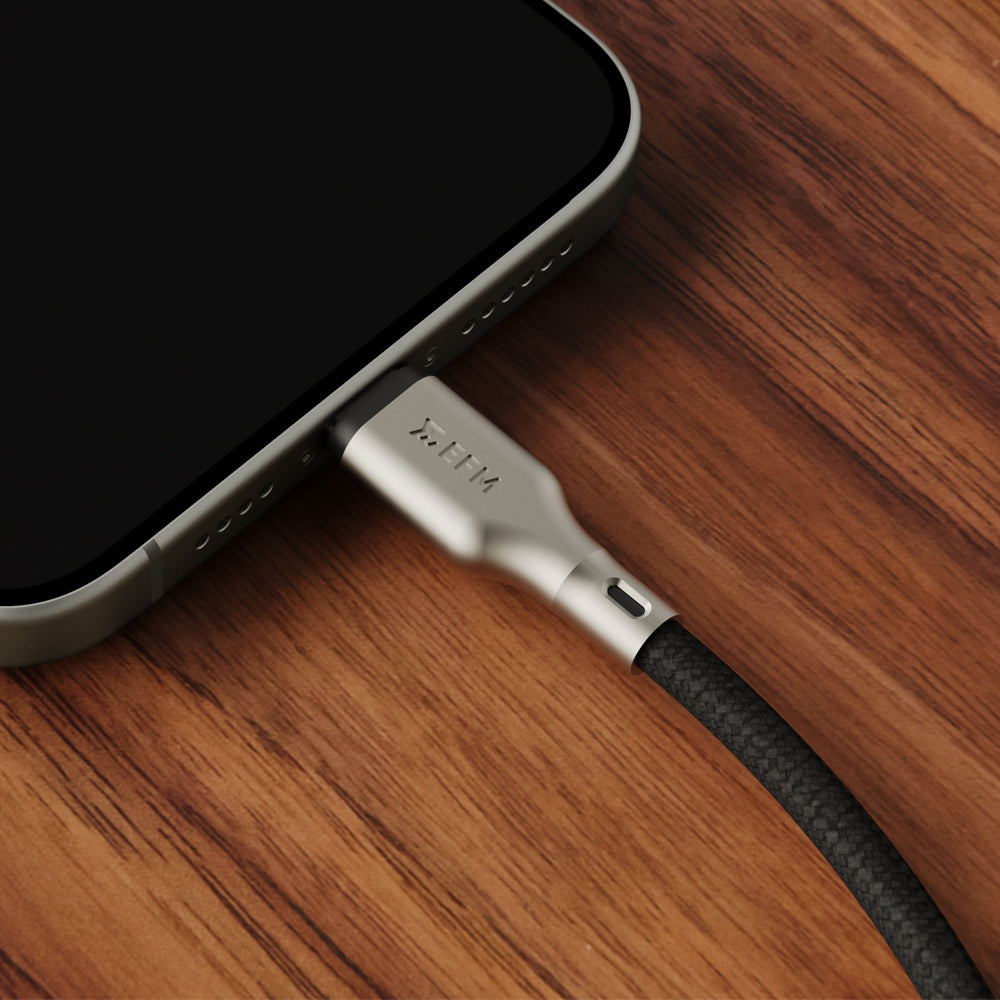 EFM USB-C to USB-C 140W Pro Power and Data Cable - With Aramid Fibre Reinforcement 1M