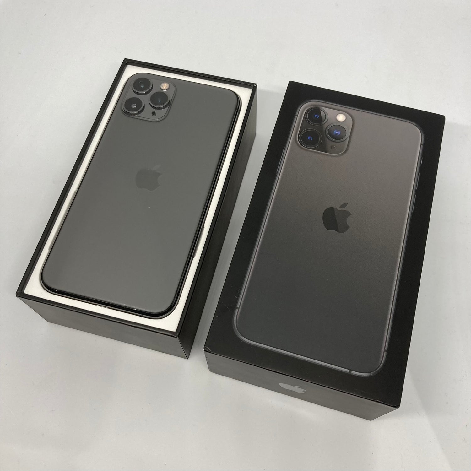 [refurbished] Apple iPhone 11 Pro 64GB - Black